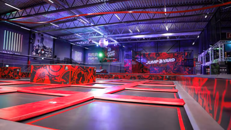 Zona de trampolins da JumpYard: o Main Court