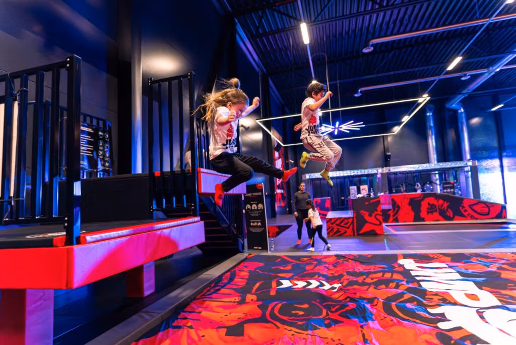 Salta e diverte-te com a JumpTower na JumpYard